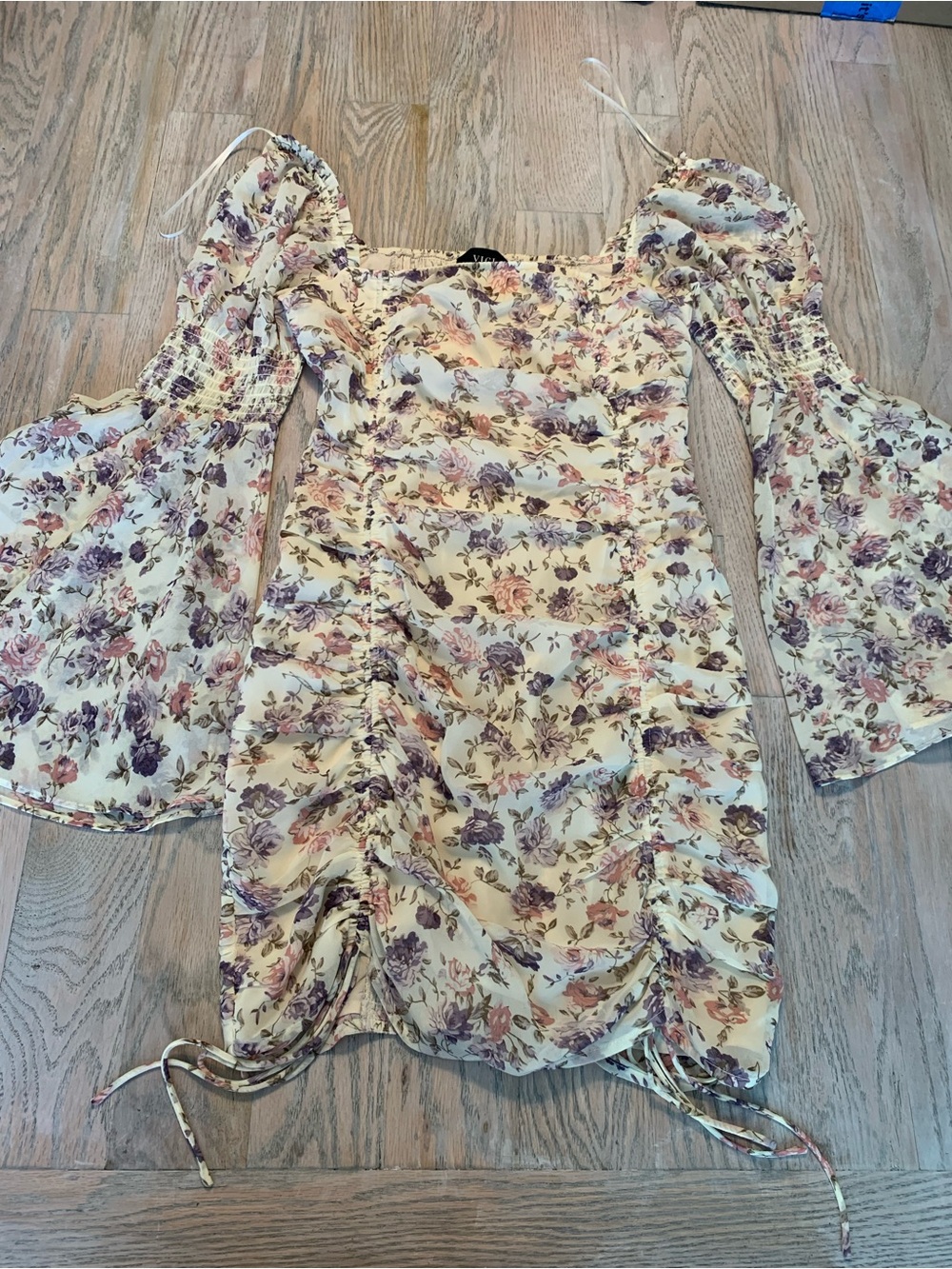 Vici Floral Ruched Bell-Sleeve Mini Dress - Cream & Purple